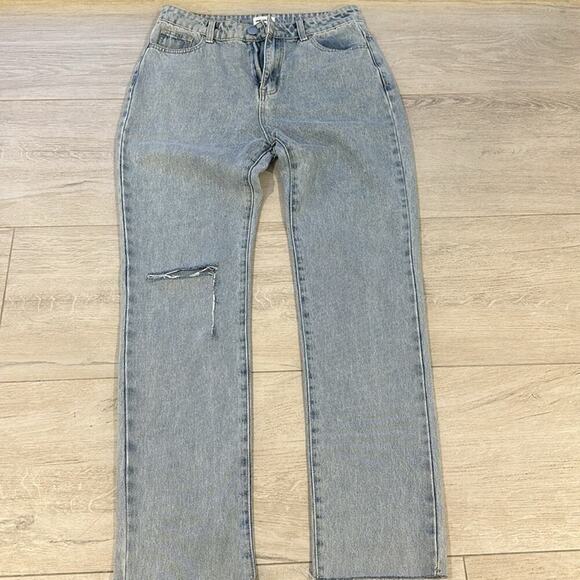 Superdown Dylan Distressed Light Blue Denim Jeans - Trendy & Chic! - Picture 6 of 12